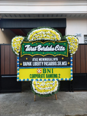 Papan Bunga Duka di Linggajaya