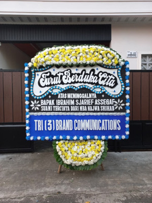 Papan Bunga Duka di Linggajaya